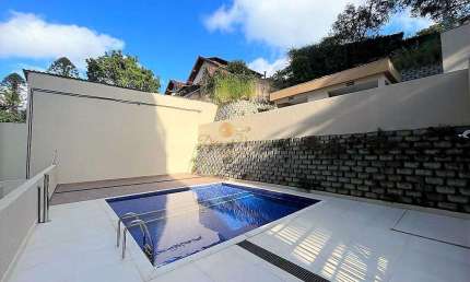 Apartamento para Venda em Teresópolis, Várzea, 2 dormitórios, 1 suíte, 2 banheiros, 1 vaga