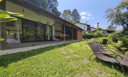 Casa em Condomínio para Venda em Teresópolis, Cruzeiro, 3 dormitórios, 1 suíte, 3 banheiros, 5 vagas