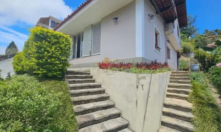 Casa para Venda em Teresópolis, Tijuca, 4 dormitórios, 2 banheiros, 1 vaga