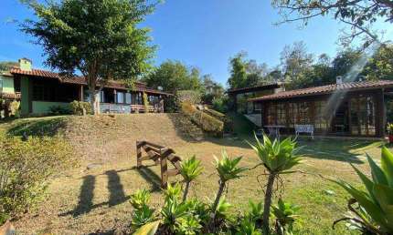 Casa para Venda em Teresópolis, Albuquerque, 7 dormitórios, 3 suítes, 7 banheiros, 4 vagas