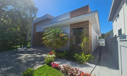 Casa em Condomínio para Venda em Teresópolis, Green Valley, 3 dormitórios, 1 suíte, 2 banheiros, 2 vagas