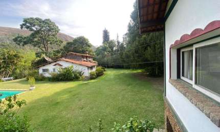 Casa em Condomínio para Venda em Petrópolis, Itaipava, 7 dormitórios, 1 suíte, 3 banheiros, 20 vagas
