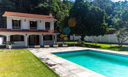 Casa em Condomínio para Venda em Teresópolis, Carlos Guinle, 5 dormitórios, 2 suítes, 5 banheiros, 40 vagas