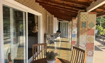 Casa para Venda em Petrópolis, Araras, 3 dormitórios, 1 suíte, 3 banheiros, 10 vagas