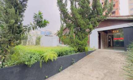 Casa para Locação em Teresópolis, Várzea, 6 banheiros, 2 vagas