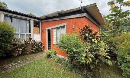 Casa em Condomínio para Venda em Teresópolis, Posse, 1 dormitório, 2 banheiros, 1 vaga