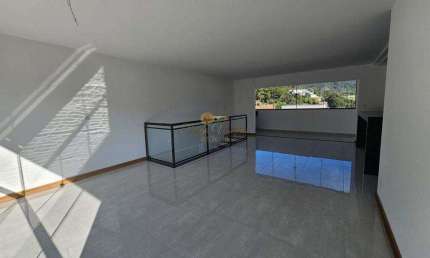 Apartamento para Venda em Teresópolis, Alto, 3 dormitórios, 2 suítes, 3 banheiros, 2 vagas