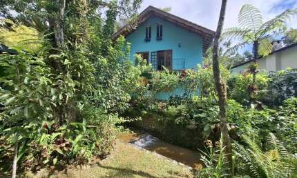 Casa em Condomínio para Venda em Teresópolis, Granja Comary, 5 dormitórios, 2 suítes, 5 banheiros, 2 vagas