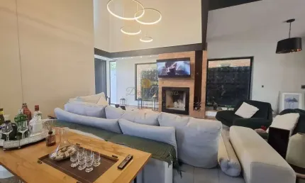 Casa para venda em teresópolis, iucas, 5 dormitórios, 3 suítes, 5 banheiros, 5 vagas