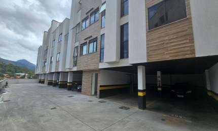 Cobertura Duplex para Venda em Teresópolis, Bom Retiro, 3 dormitórios, 2 suítes, 2 banheiros, 2 vagas