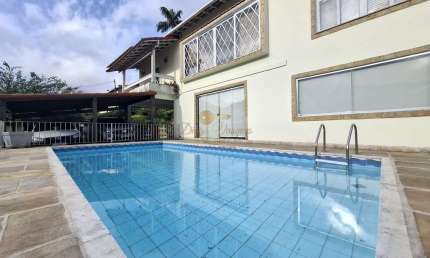 Casa para Venda em Teresópolis, Várzea, 4 dormitórios, 1 suíte, 3 banheiros, 2 vagas