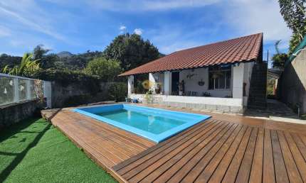 Casa para Locação em Teresópolis, Bom Retiro, 3 dormitórios, 1 suíte, 3 banheiros, 1 vaga