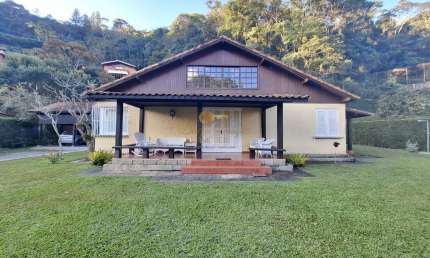Casa em Condomínio para Venda em Teresópolis, Posse, 4 dormitórios, 1 suíte, 4 banheiros, 2 vagas