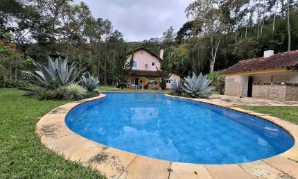 Sítio para Venda em Teresópolis, Cruzeiro, 3 dormitórios, 1 suíte, 3 banheiros, 3 vagas