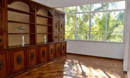 Apartamento para Venda em Petrópolis, Centro, 4 dormitórios, 1 suíte, 4 banheiros, 1 vaga