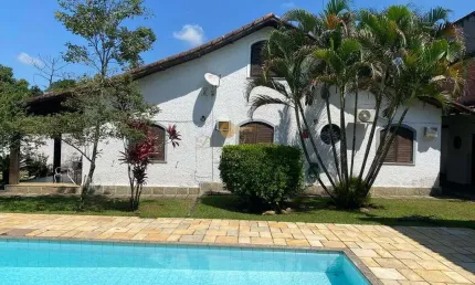Casa para Venda em Guapimirim, Iconha, 4 dormitórios, 1 suíte, 3 banheiros, 5 vagas