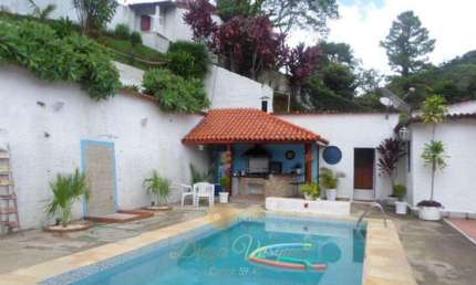 Casa para Venda em Teresópolis, Albuquerque, 7 dormitórios, 1 suíte, 3 banheiros, 2 vagas