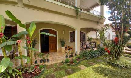 Casa para Venda em Teresópolis, Várzea, 3 dormitórios, 2 suítes, 2 banheiros, 2 vagas