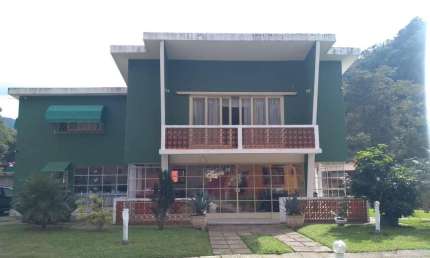 Casa para Venda em Teresópolis, Albuquerque, 4 dormitórios, 2 suítes, 5 banheiros, 4 vagas