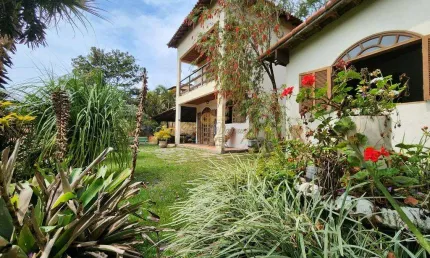 Casa para Venda em Teresópolis, Albuquerque, 2 dormitórios, 2 banheiros, 5 vagas