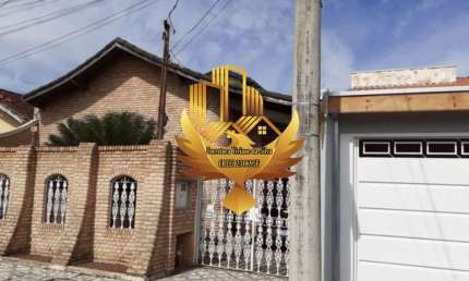 Imperdível! Casa à venda em Taubaté-SP, bairro Jardim Independência, 4 quartos, 1 sala, 2 banheiros, 2 vagas de garagem, 170,00 m².