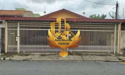 Casa com 6 quartos à venda no Flor do Vale, Tremembé  por R$ 390.000