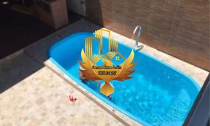Casa em excelente estado e com enorme área de lazer. Oportunidade Única !!