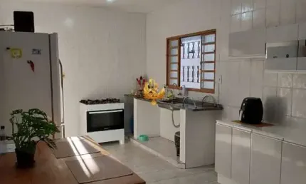 Casa à venda em taubaté-sp, jardim gurilândia: 3 quartos, 1 sala, 1 banheiro, 2 vagas, 197m²!