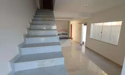 À venda: lançamento de casa com rgi, perto da praia rasa, armação dos búzios