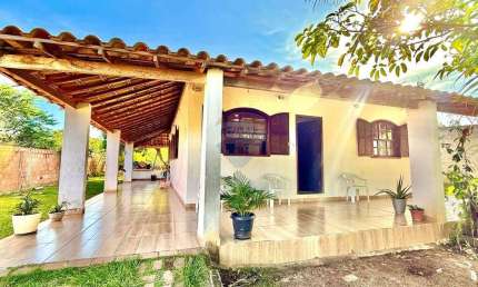 À venda, chácara na Vila Verde em Búzios, de 2000m² por R$ 270 mil, pronta para morar, imperdível!
