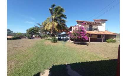 Rancho de 5000m², em Búzios! Piscina, Ginásio com cozinhão e vestiários, três casas, kitnet, campinho! Apenas 1.500.000!