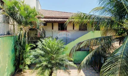 A venda complexo residencial 8 casas na Rasa - Oportunidade de Investimento
