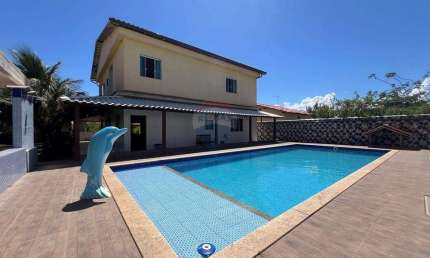 À Venda Casa com 6 Quartos e Piscina Semi Olímpica em Cabo Frio-RJ: Lazer, Conforto e Retorno garantido!