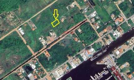 Terreno com 646 m² à venda na Marina: Ótima Valorização!