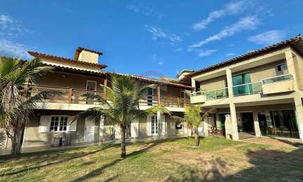 À venda Casa com 13 suites a 50 metros da Praia em Marina, Búzios, RJ