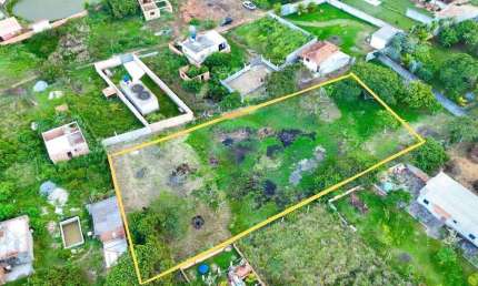 Terreno à venda com 1500m² em Vila Verde, Búzios - por R$ 285.000