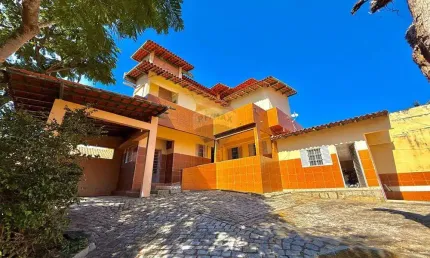 À venda:  Prédio com 5 Casas + 1 Suíte com RGI, Portal da Ferradura, Búzios-RJ