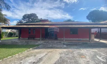 À venda casa térrea com 1200m² de terreno e muita área verde - búzios/rj