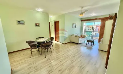 À venda: Apartamento com acabamento impecável a duas quadras da praia, no Centro de Cabo Frio