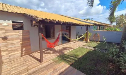 À venda: casa aconchegante em condomínio, próxima à beira-mar em unamar