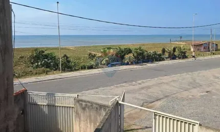 À venda: casa duplex com 2 quartos, pé na areia em unamar por r$160.000