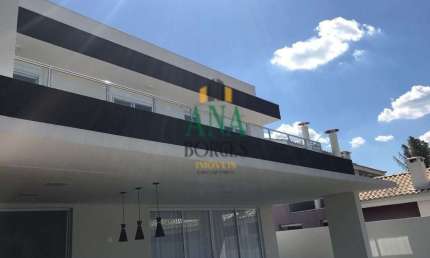 Belíssima Casa a Venda no Condomínio Vivendas do Lago