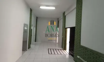 Venda e/ou locação de galpão comercial, acesso fácil e rápido às principais rotas e pontos comerciais e industriais.