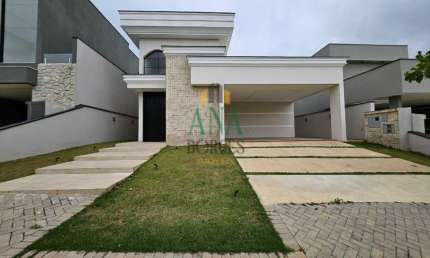 Casa linda de Alto Padrão no Condomínio Alphaville 1