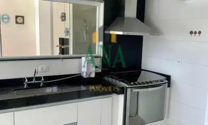 Casa com 3 dormitórios sendo os 3 suítes todas com armários embutidos