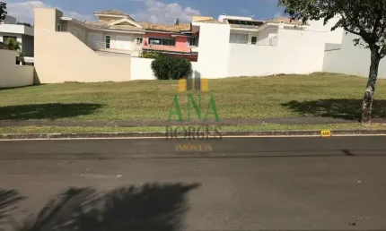 Terreno à venda no Parque Campolim, Sorocaba 