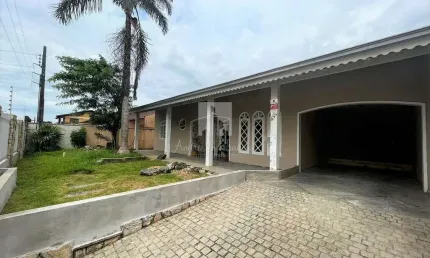 Casa com 3 quartos à venda na Rua Frontin, Jardim Iririú, Joinville