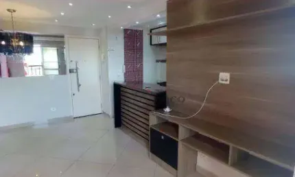 Apartamento com 2 dormitórios à venda, 60 m² por R$ 298.000,00 - Água Chata - Guarulhos/SP