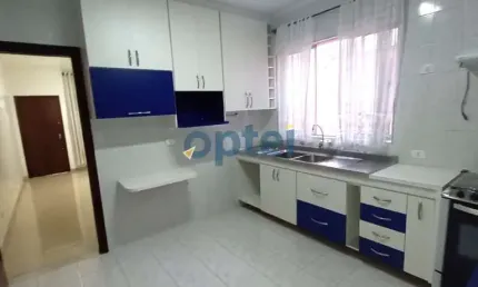 Lindo Sobrado em Rudge Ramos, SBC, com 165 m² com 02 dorms, sala, copa,cozinha e elevador