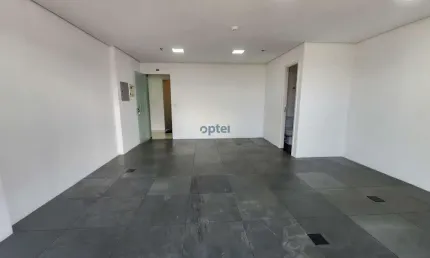 Sala Comercial à Venda, 40m2 reformada no Condominio Marco Zero Tower na Senador Vergueiro 2123